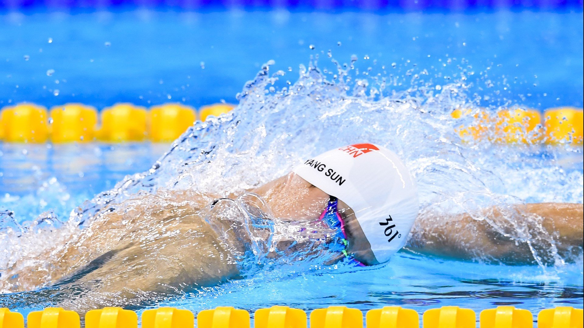 逆转之夜,2026世界杯F组,哥伦比亚用灵魂掌控节奏,凯恩独舞点燃冷门烽火